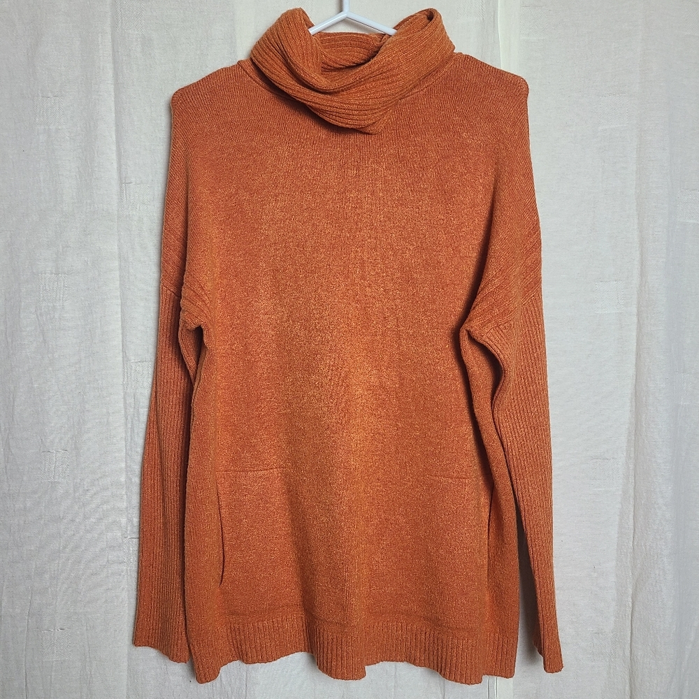 Cyrus Women's Burnt Orange Ribbed Long Sleeves Cowl Neck Pullover Knit Sweater